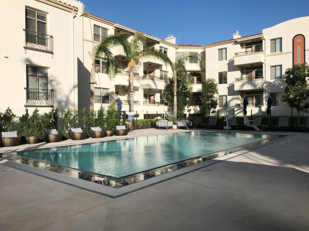 Perfect Apt Near Ucla W Parking Gym Pool Wifi In Westwood B3 로스앤젤레스 외부 사진