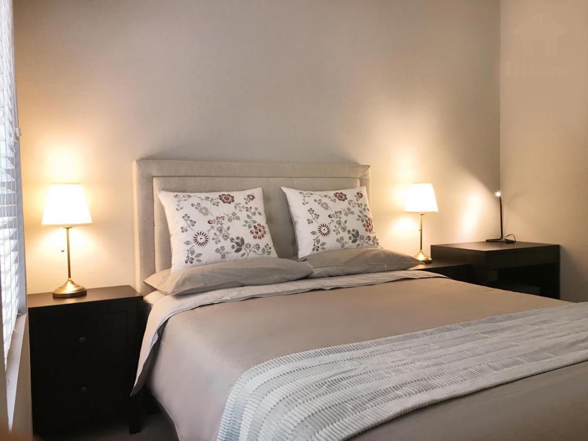 Perfect Apt Near Ucla W Parking Gym Pool Wifi In Westwood B3 로스앤젤레스 외부 사진